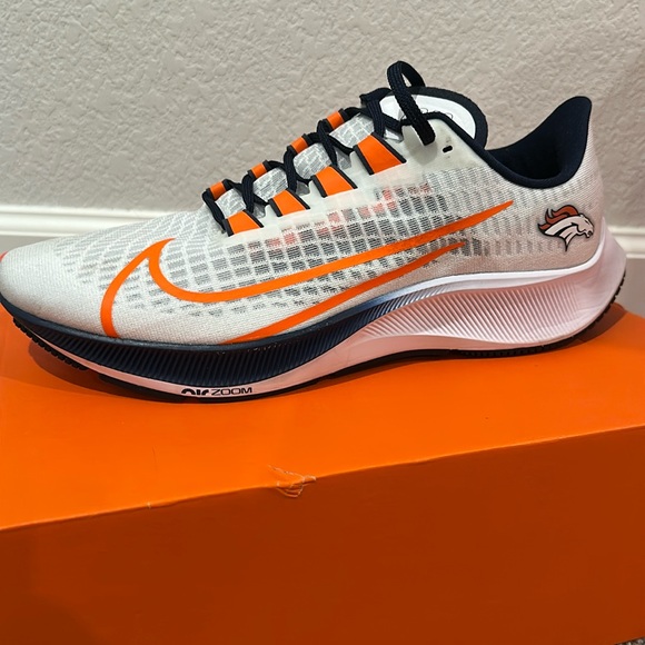 Nike Other - Nike Air Zoom Pegasus 37 Denver Broncos 10.0 CZ5434-100